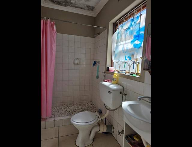 5 BEDROOM HOUSE FOR SALE IN KENSINGTON